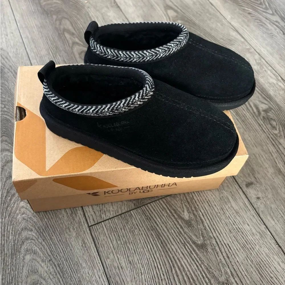 Koolaburra K Burree Black and Gray Kids Slippers